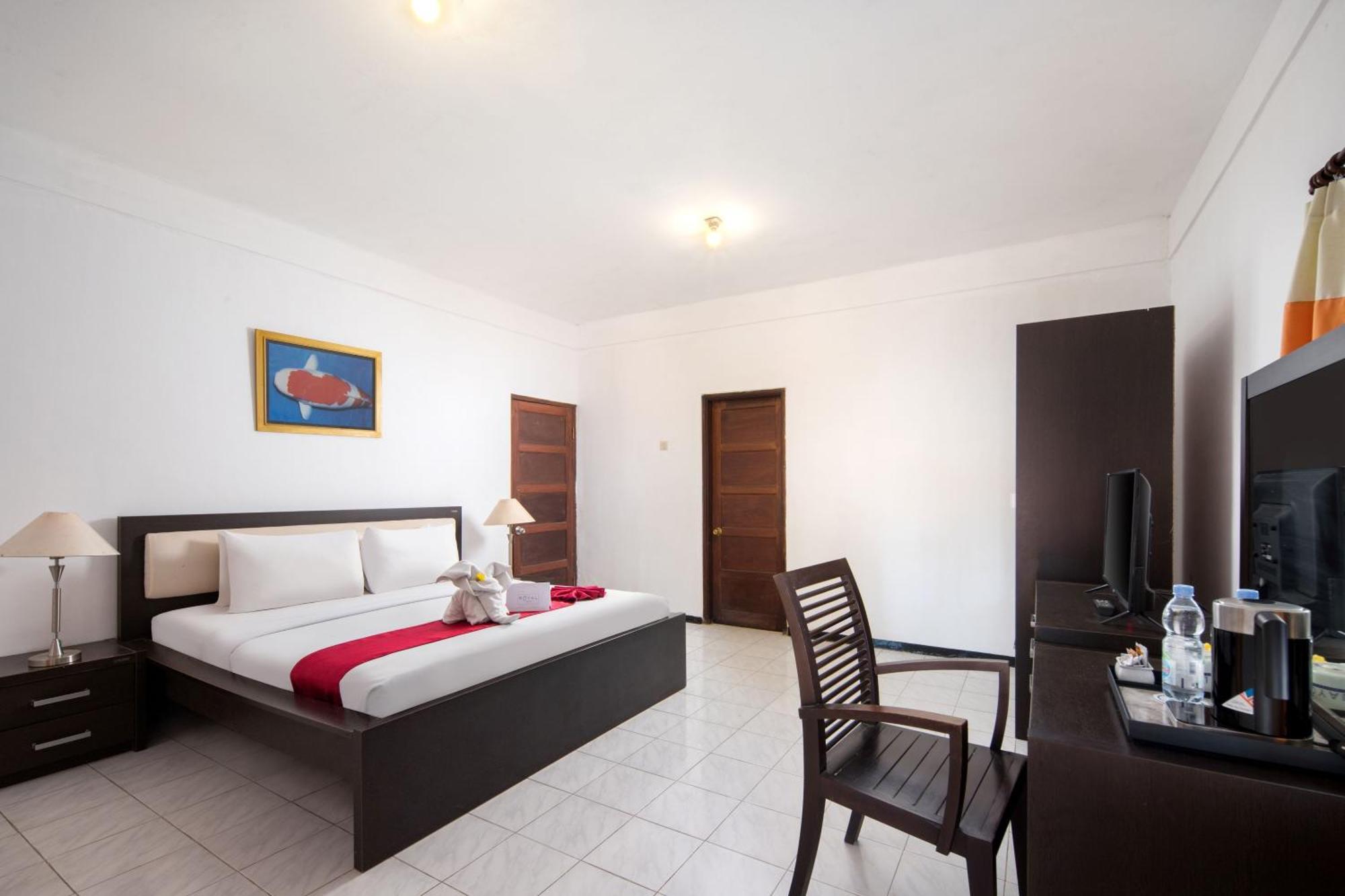 Royal Hotel And Villas Trawas Exterior photo