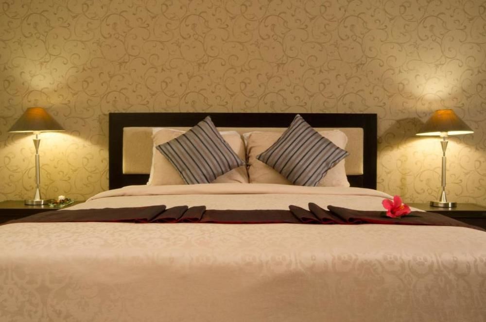 Royal Hotel And Villas Trawas Exterior photo
